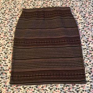 Pattern Pencil skirt